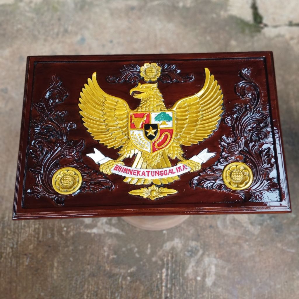Kotak Bendera Kotak Penyimpanan Serbaguna Kayu Jati