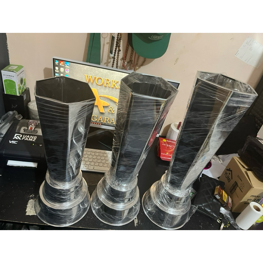 TROPHY PIALA TURNAMEN / PIALA TURNAMEN SEPAK BOLA