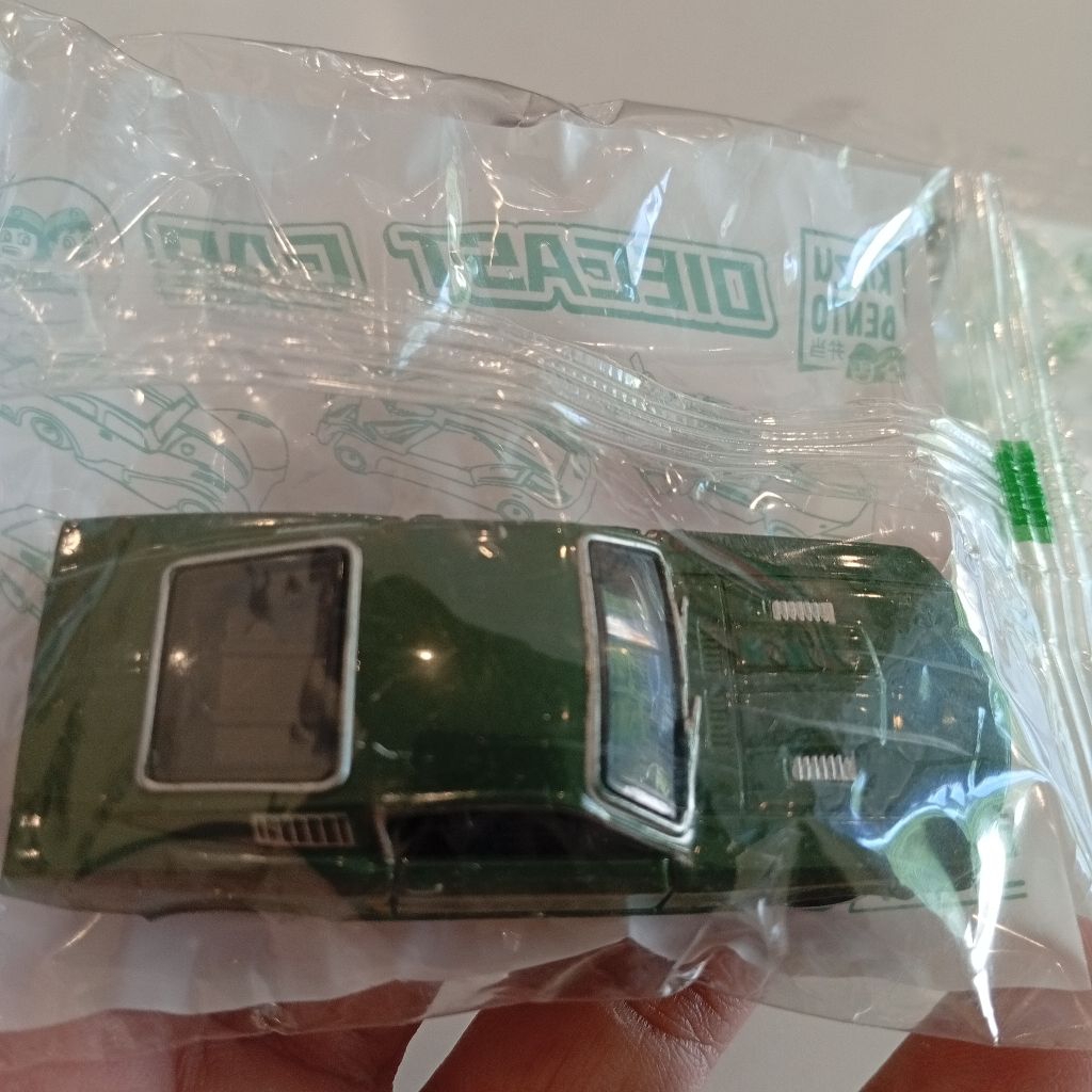 hokben toys kidzu bento diecast car 2025 green classic car
