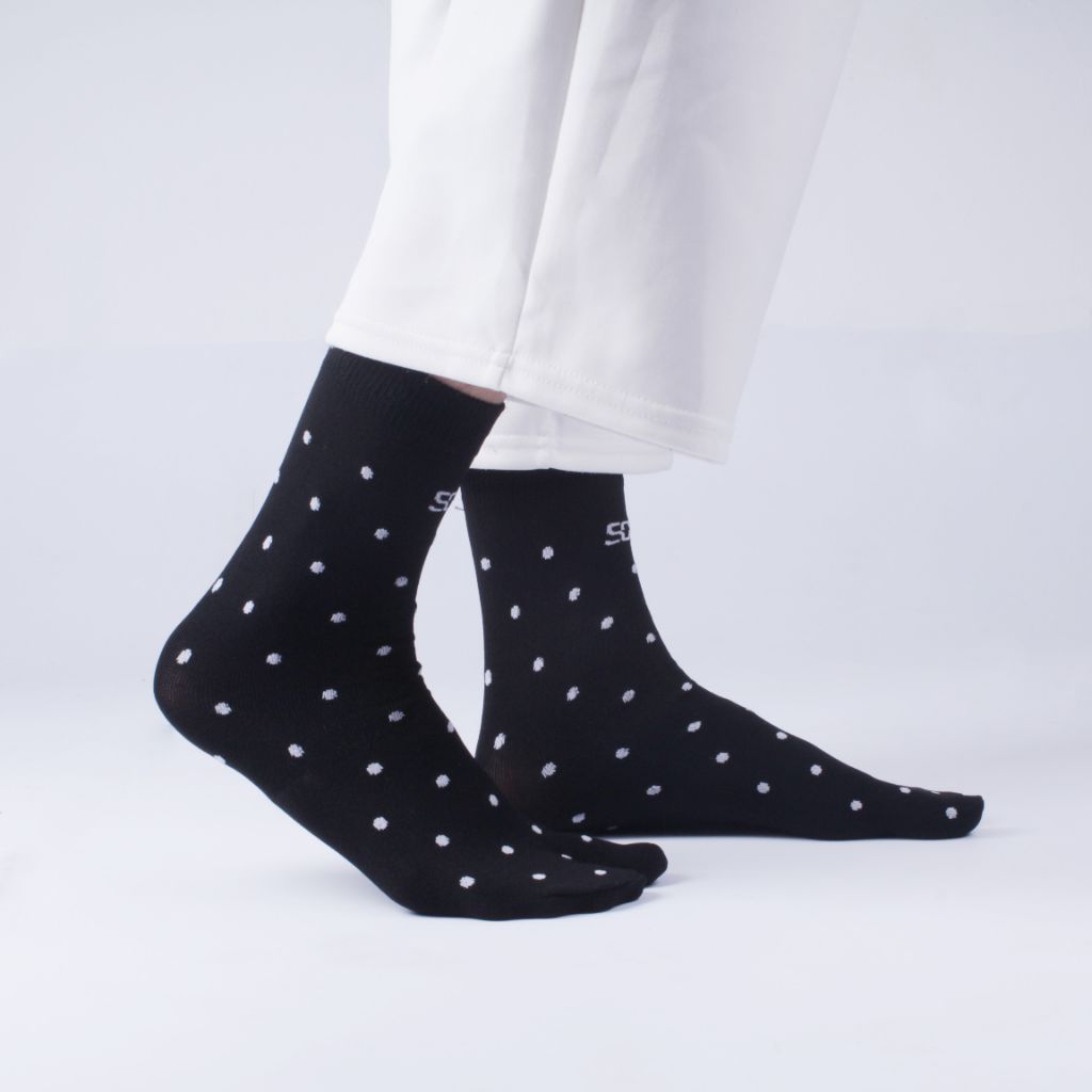 Soka Premium Kaos Kaki Jempol Pria Wanita Polkadot