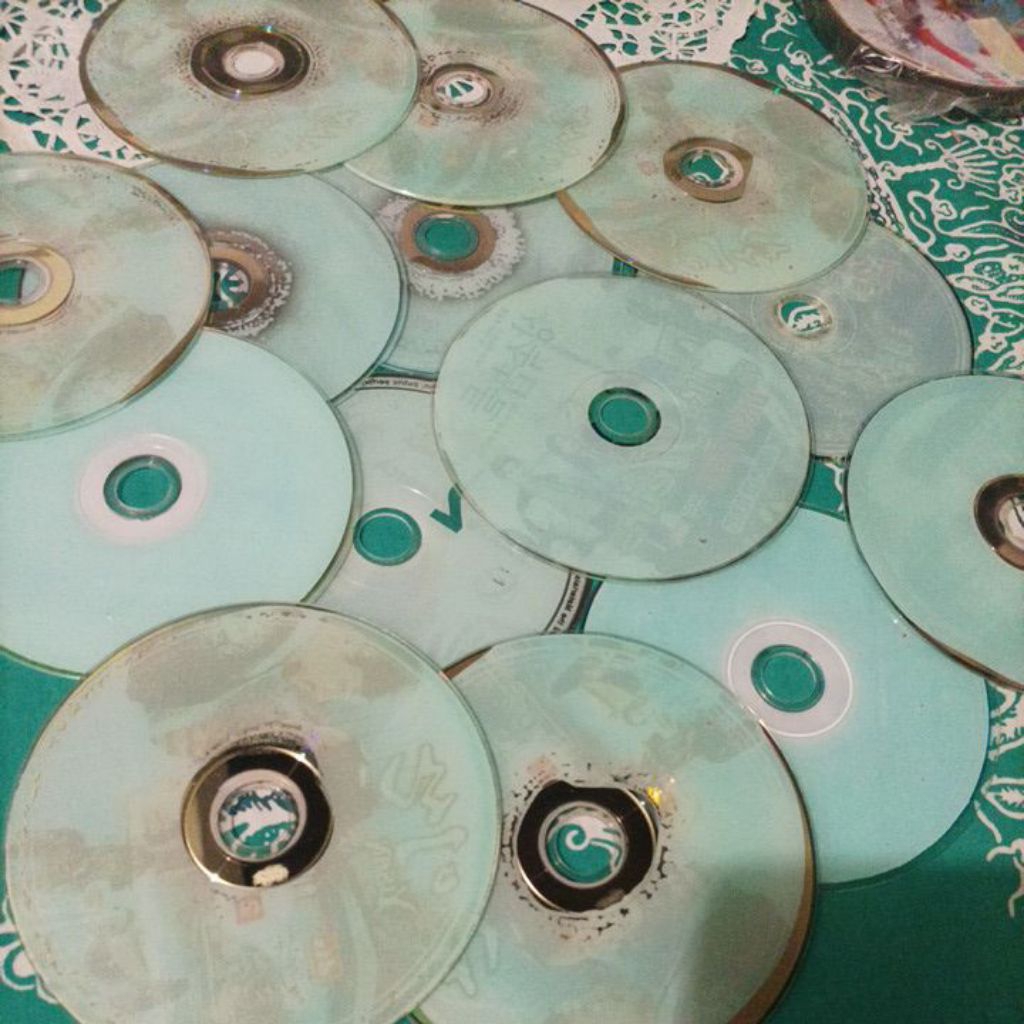 CD bekas rusak sudah tidak mengkilap