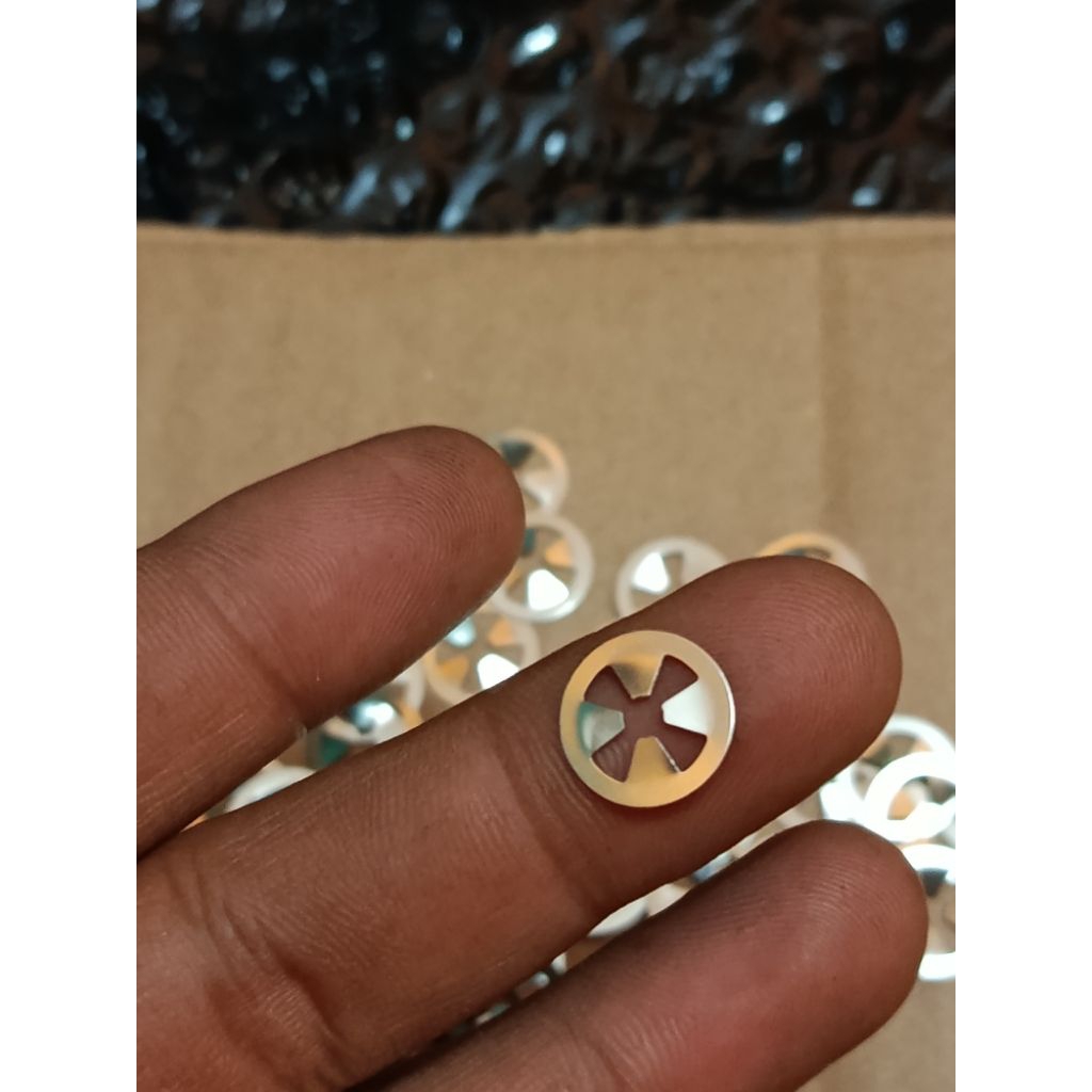 klip clip sirklip kancing kuncian emblem logo box aki cover samping honda GL100 GL125 CG CB GL 100 1