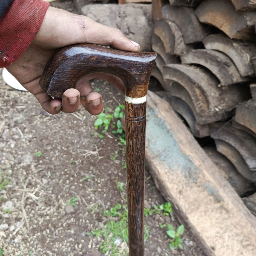 tongkat bantu jalan kayu aren
