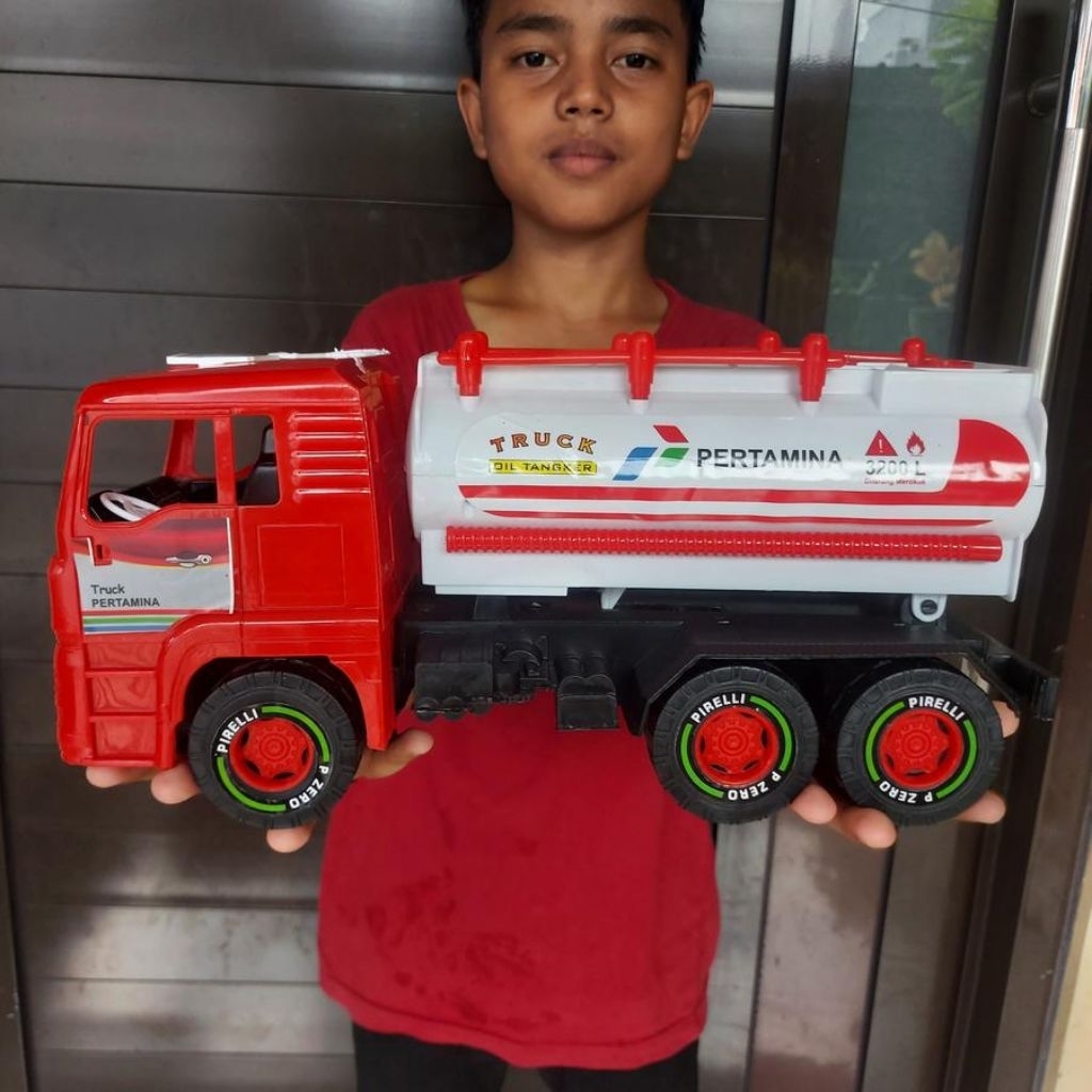 ready Mainan mobil truk tangki anak edukatif murah - mobilan truk tangki anak edukasi anak laki