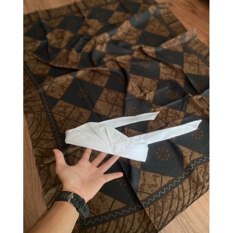 KODE Y17F Set Saput Batik Indigo  Udeng Putih Sibakan