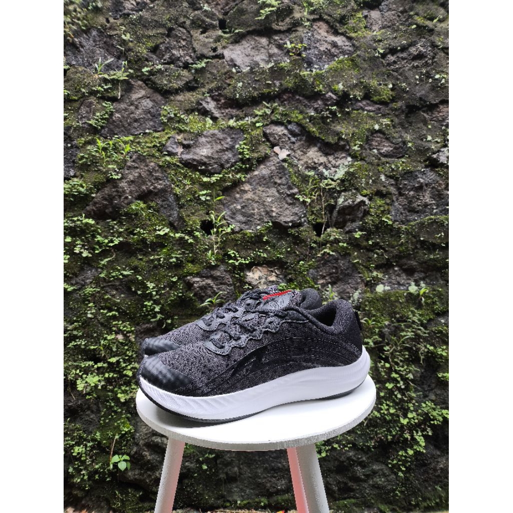 Sepatu Running Specs Rushfree 2