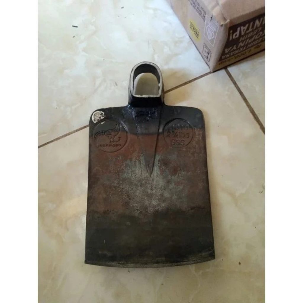 cangkul baja anti lengket (disepuh)