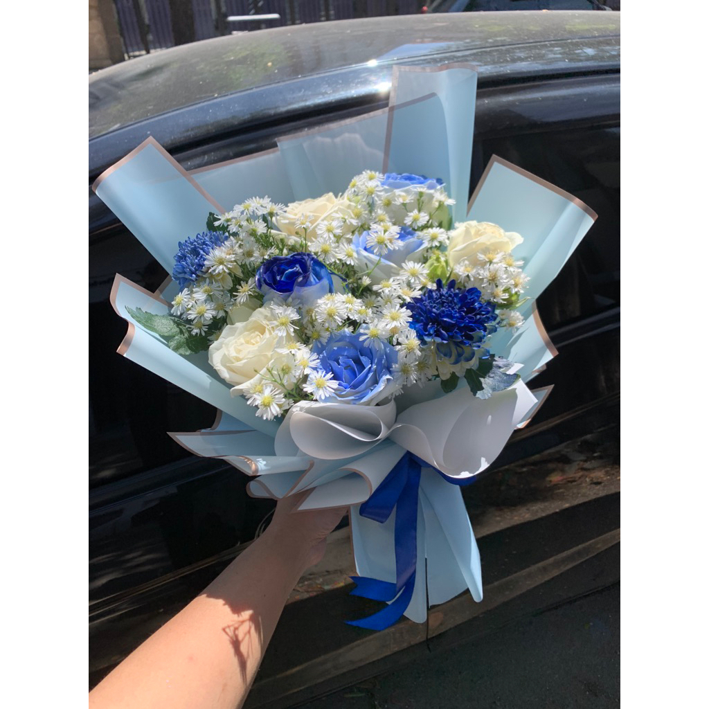 buket wisuda anak laki laki / buket mawar biru / bunga wisuda anak cowok / bunga ulang tahun anak la