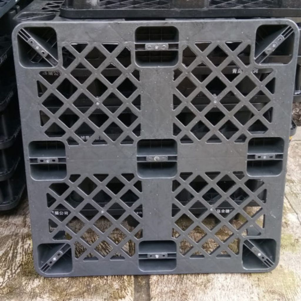 

pallet plastik UK 105x105x14