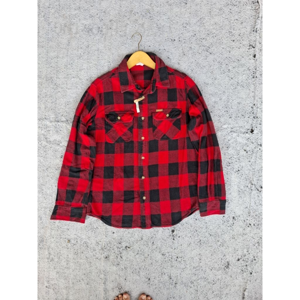 KEMEJA FLANNEL  CARHARTT SEPERTI BARU SIZE TAG M LD:110Cm P:75Cm