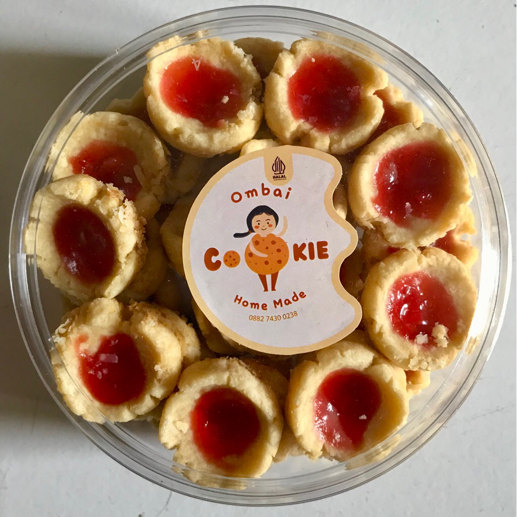 

Kue Kering Strawberry