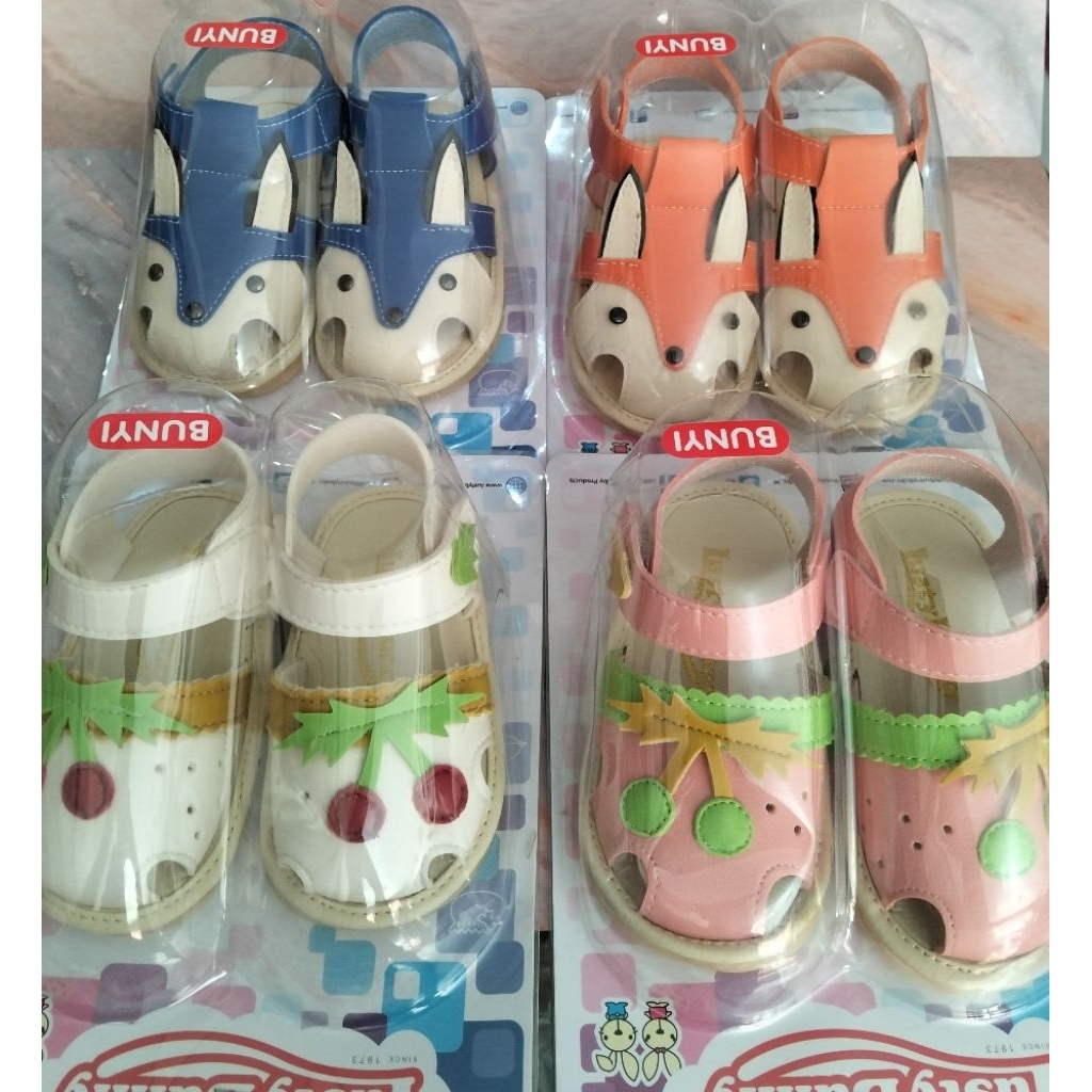 Sepatu Bunyi Lusty Bunny
