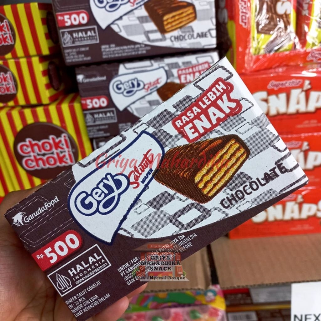 

Gery Salut Wafer 1 box isi 24 pcs Snack Kiloan