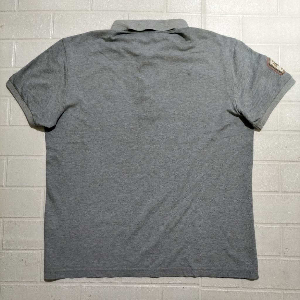 765. Polo Shirt Pria Size M P65  LD110