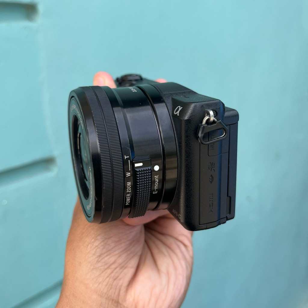 Sony a5100 lensa kit 16-50mm Mulus