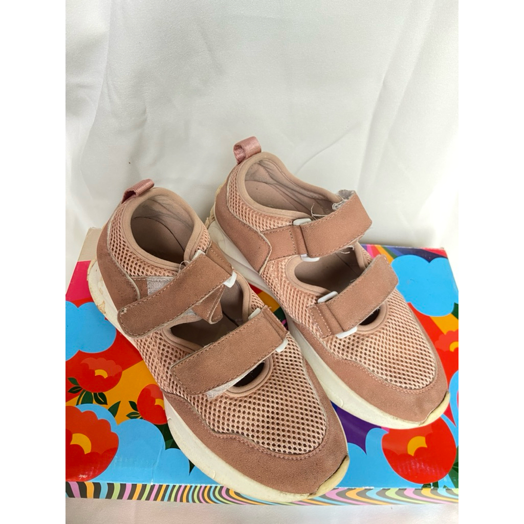 [Preloved] Sneakers Adorable Project