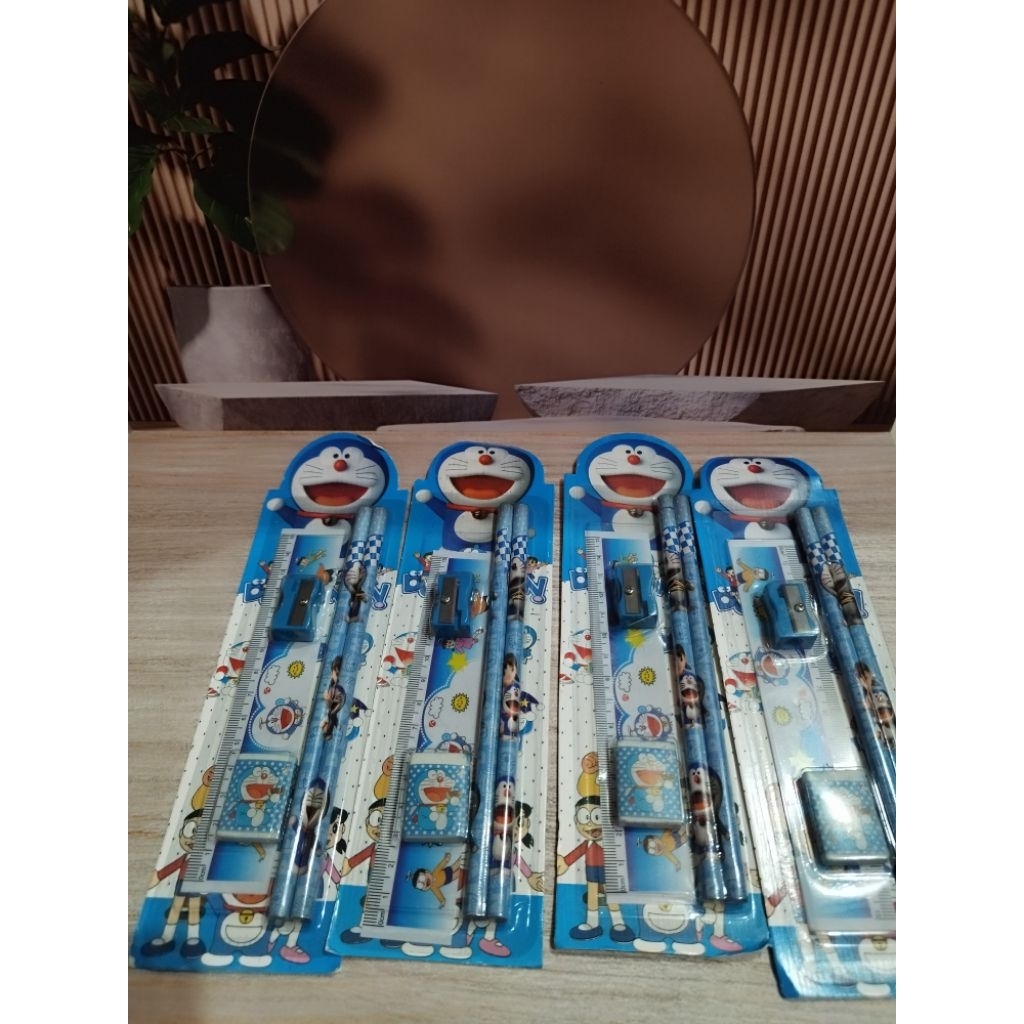 

set alat tulis 5in 5pcs,alat tuli karaktermotif