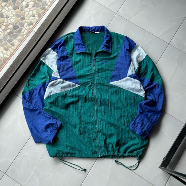 VINTAGE WINDBREAKER JACKET