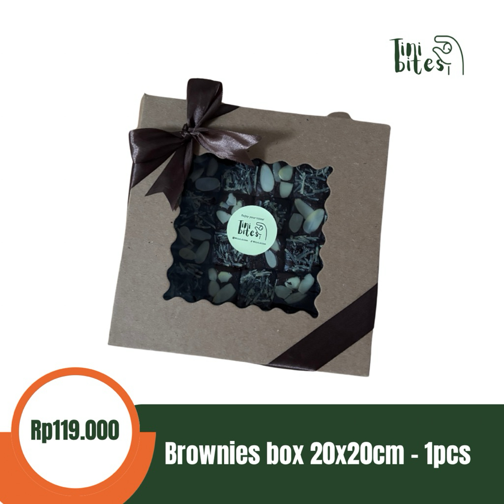 

Brownies Jumbo Box 20x20 cm — Fudgy Brownies Porsi Besar, Cokelatnya Gak Main-Main | Tini.Bites