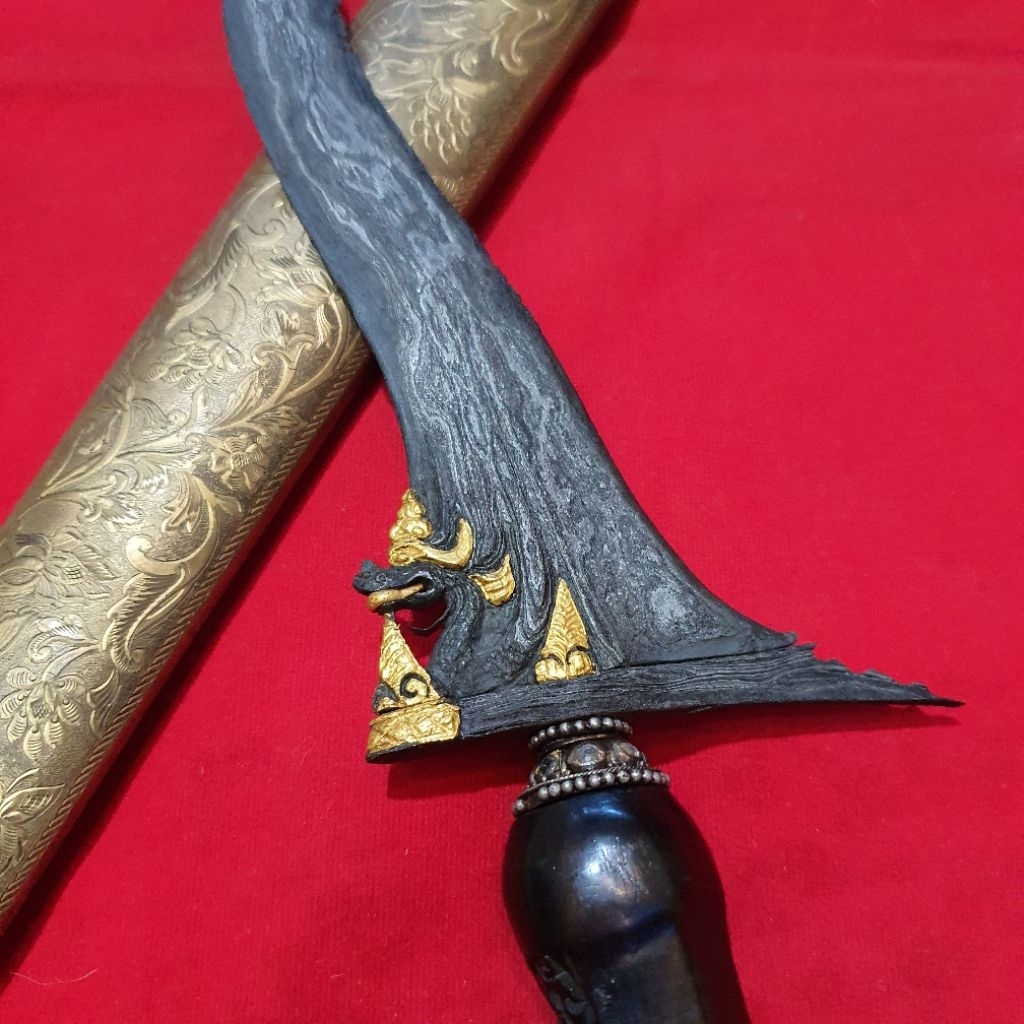 Keris Nogo Siluman Sepuh Kinatah Emas