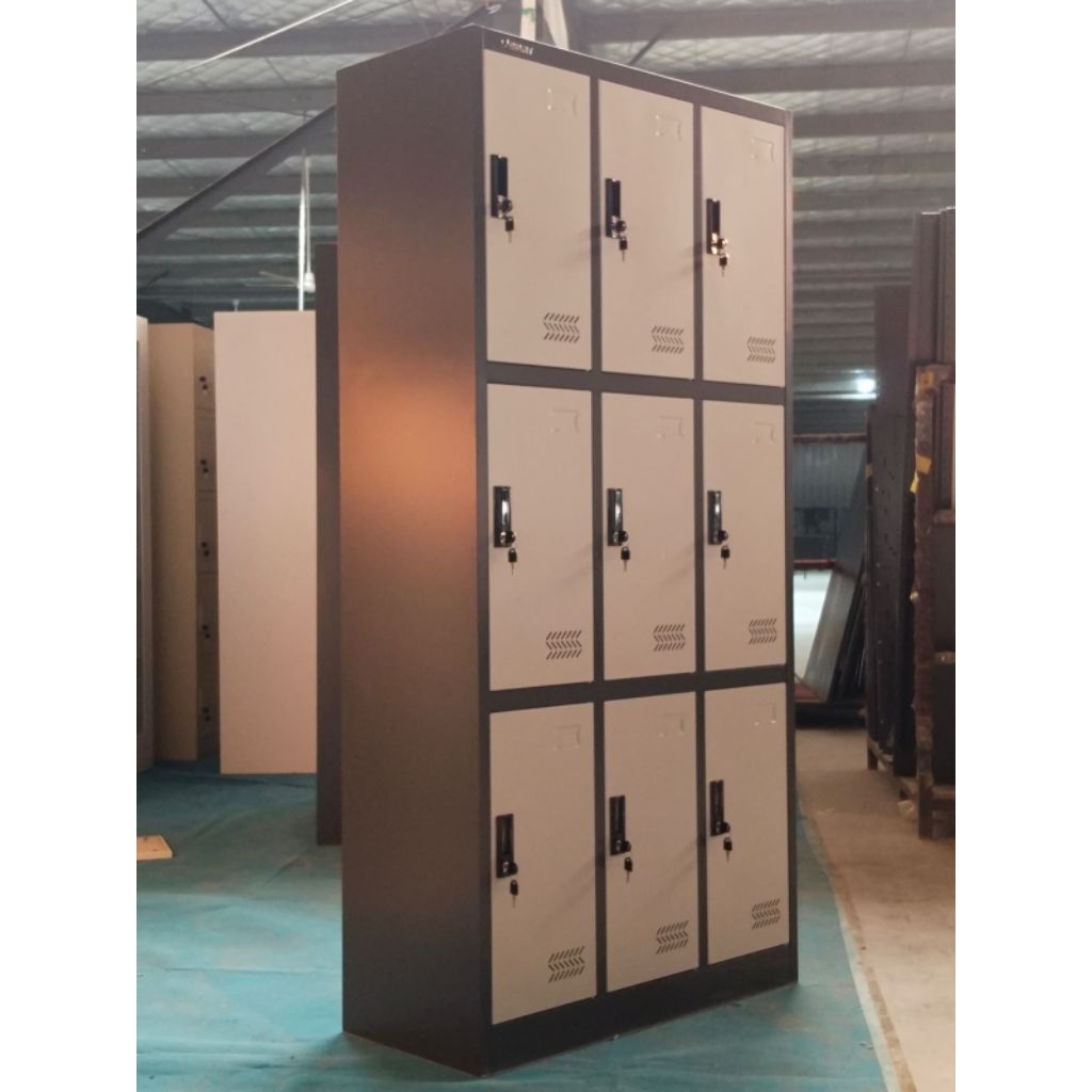 Lemari Loker Kabinet Besi 9 Pintu Importa