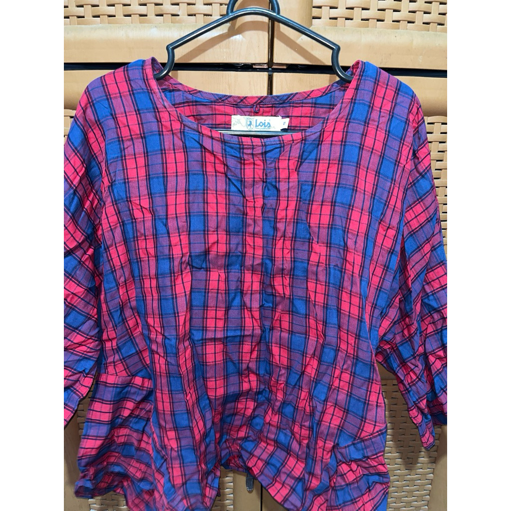Preloved blouse lois