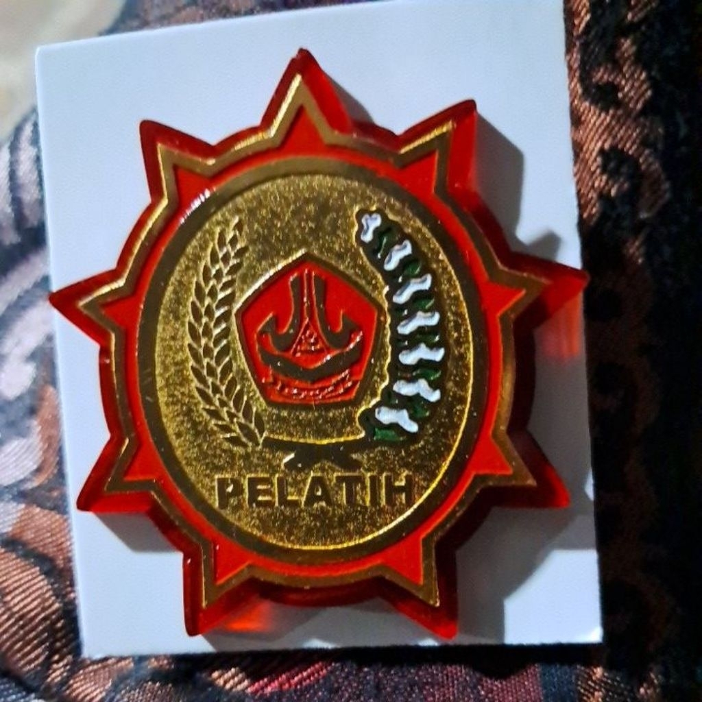 pelatih banser ansor warna emas