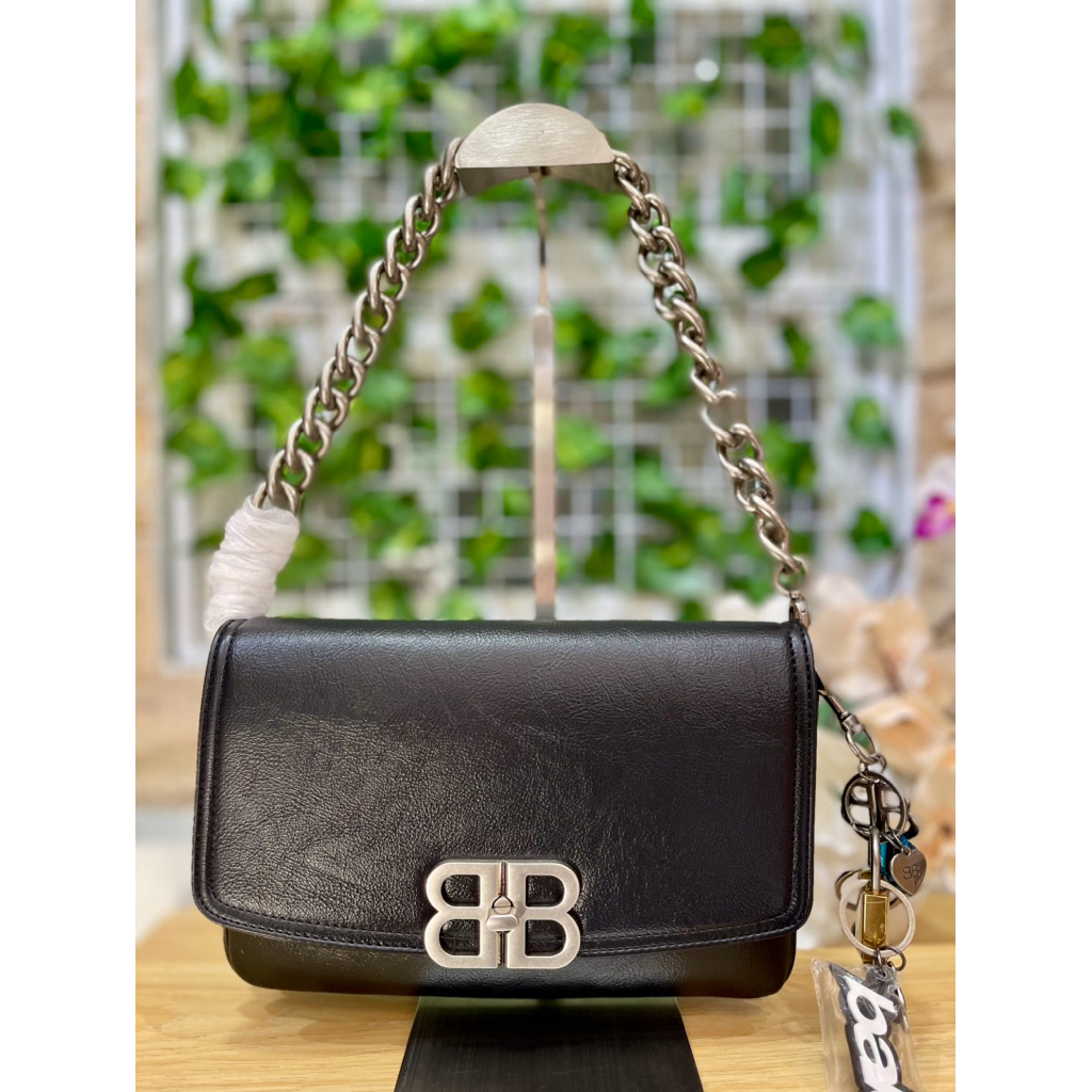 Tas Wanita BB Soft Small Flap Bag Peach Calfskin Black Shoulder Bag Silver Hardware