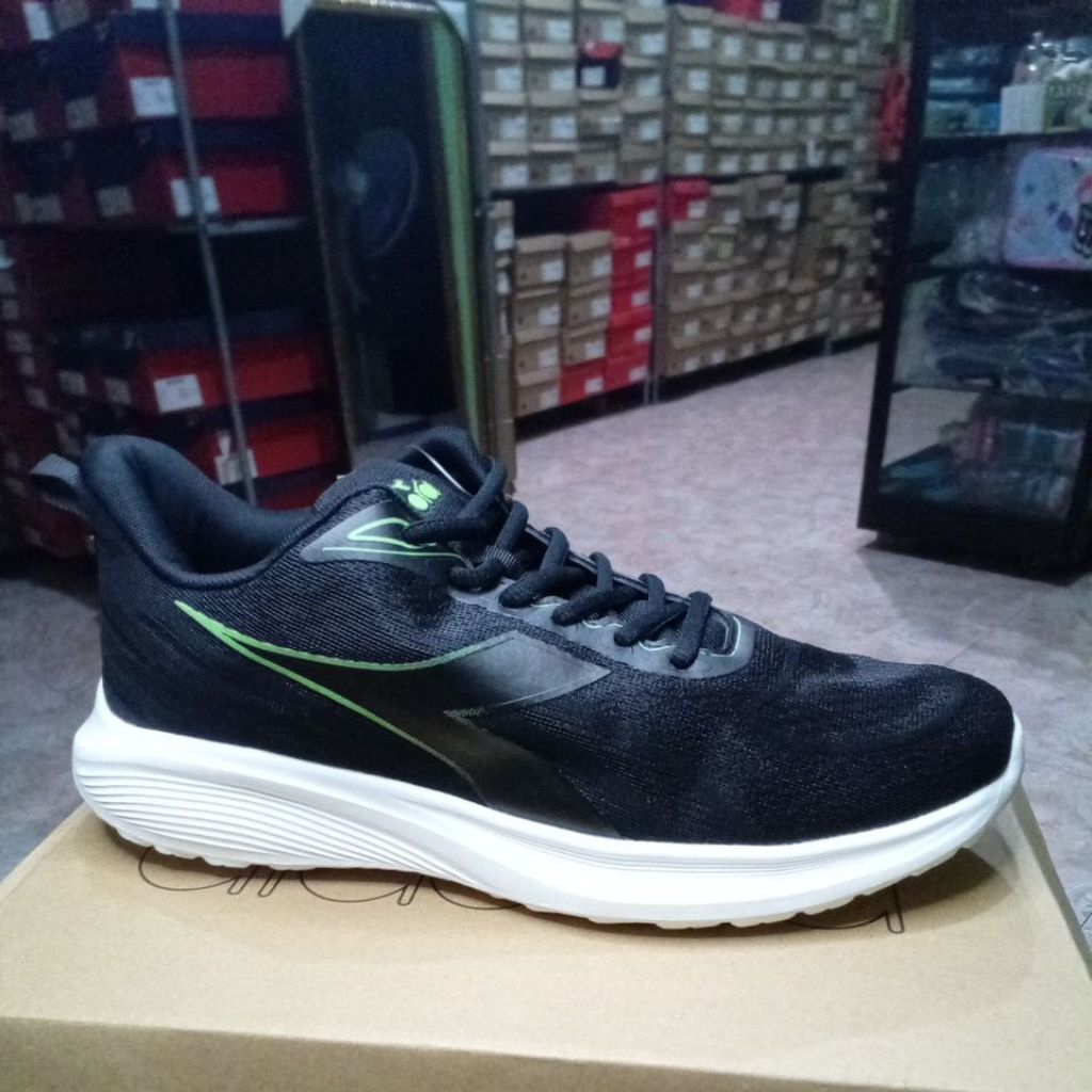 DIADORA MANVA MEN DIAX24F1112B