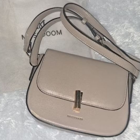 Tas Mossdom Preloved (Baca Deskripsi)