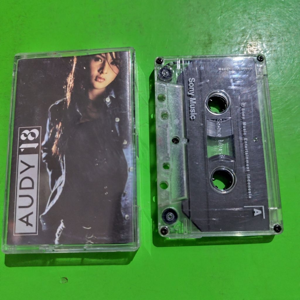 Kaset AUDY 18