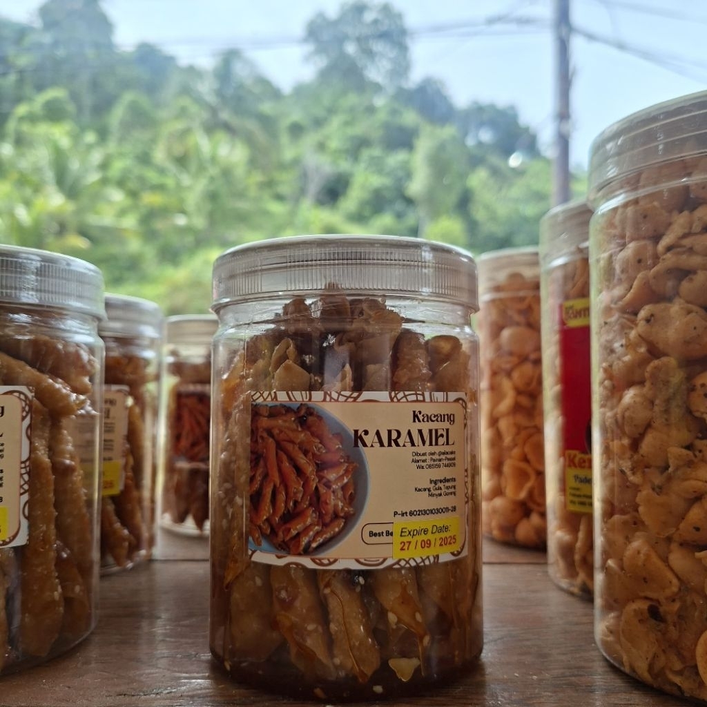 

Cemilan Kacang Karamel Aila (300 Gram)