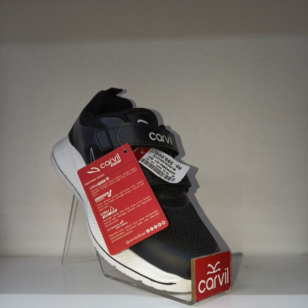 Sepatu sekolah Carvil