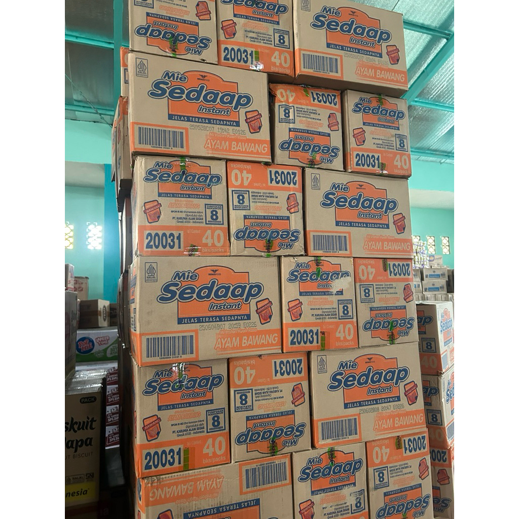 

MIE SEDAAP 1 DUS RASA AYAM BAWANG 70 gr isi 40 pcs