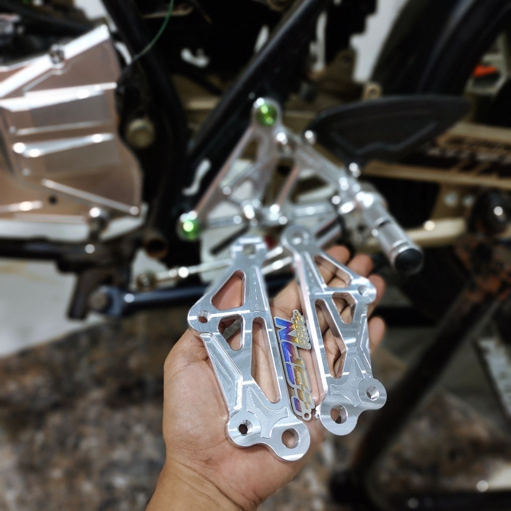 ADAPTOR UNDERBONE RXZ RZR YAMAHA RXZ RZR