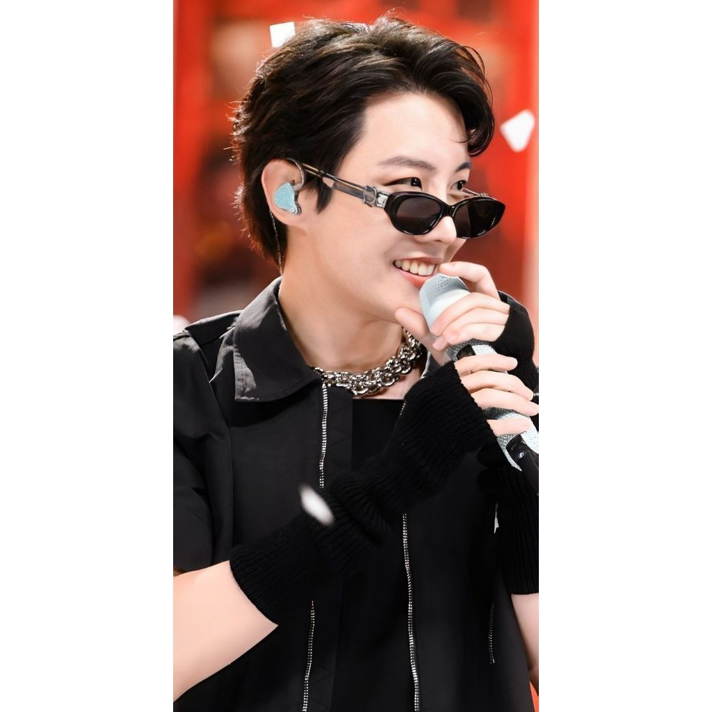 

Stiker Kecil J-Hope BTS Part 31