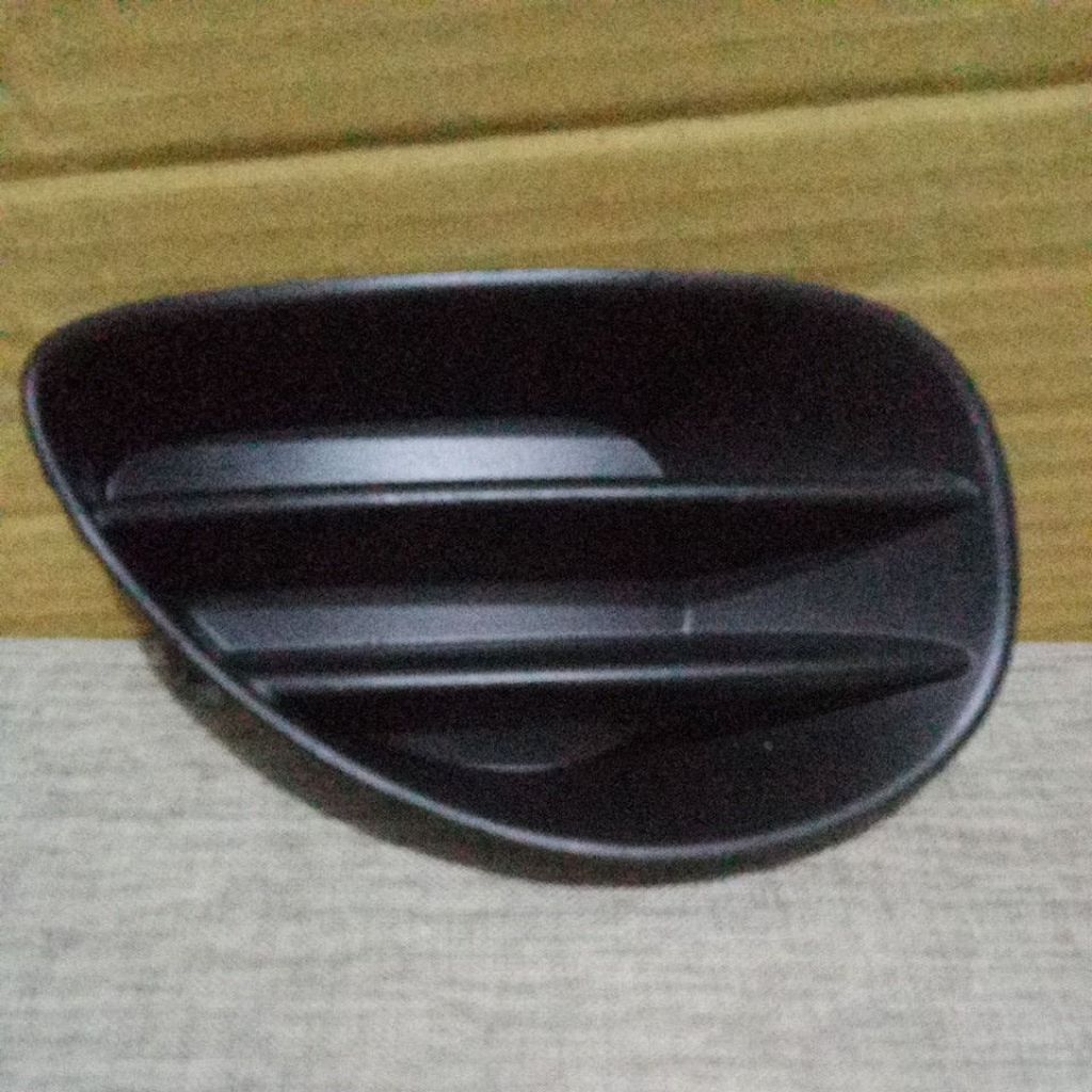 Cover tutup foglamp lampu kabut Toyota Yaris 2007 sd 2008 original