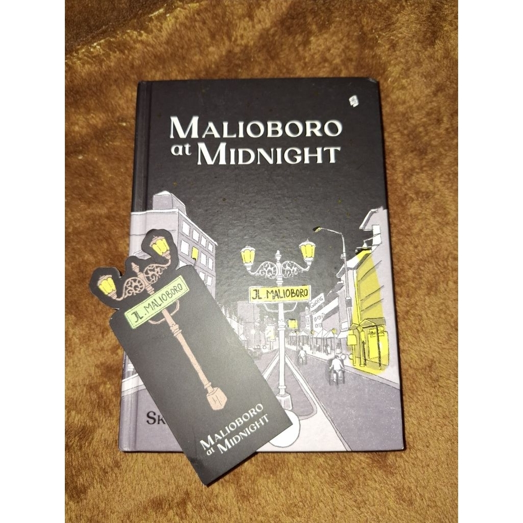 preloved novel "Malioboro at Midnight"
