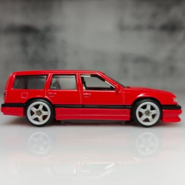hot wheels volvo 850 estate custom