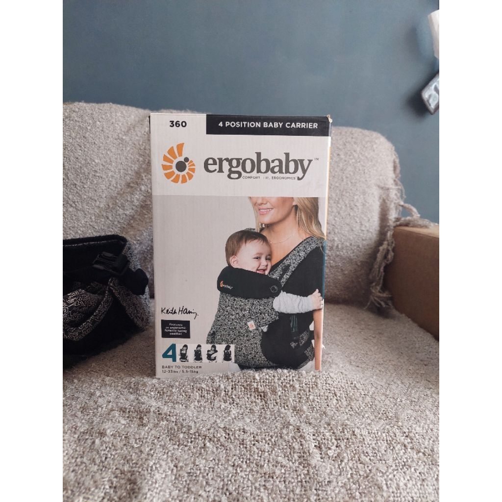 Ergobaby 360 x Keith Haring Limited Ed ORIGINAL Second. Baby Carrier + Bib