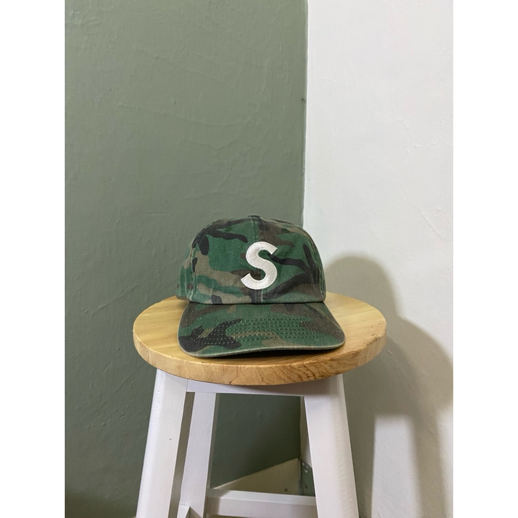 Topi Supreme Pigment S Logo 6-Panel Woodland Camo