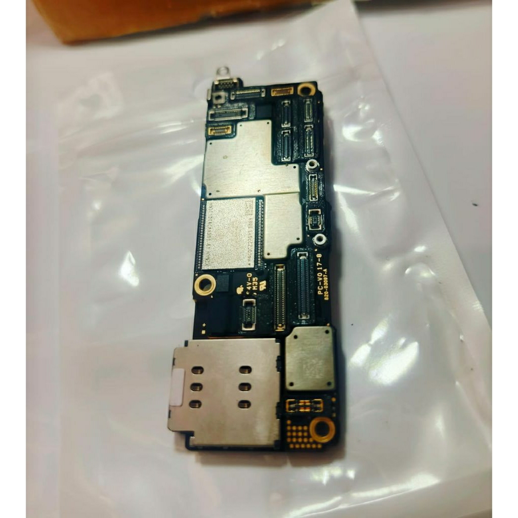 MESIN IPHONE 15 PRO MAX 256Gb (Normal - ICloud OFF)