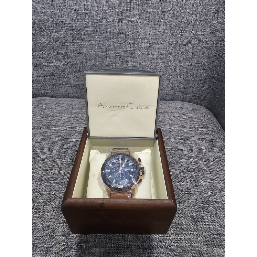 Jam Alexandre Christie 6588 MC