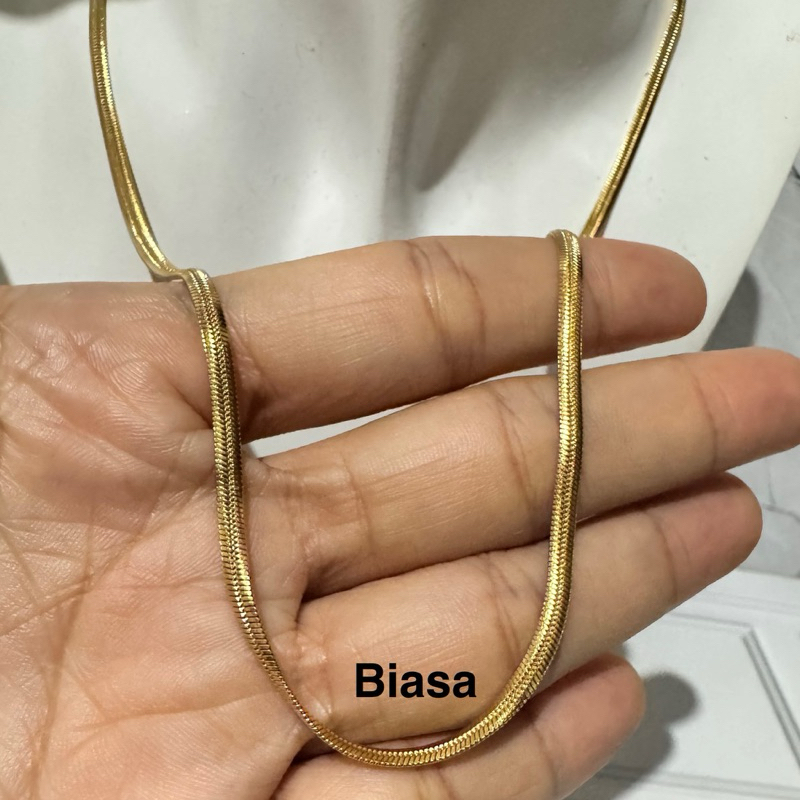 Kalung Titanium Belut Pipih/Casandra Gold/Silver / Kalung Titanium