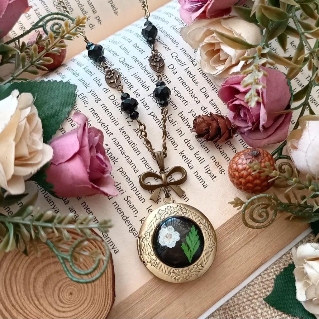Kalung Locket Foto Loket Vintage Photo Necklace Bisa Dibuka