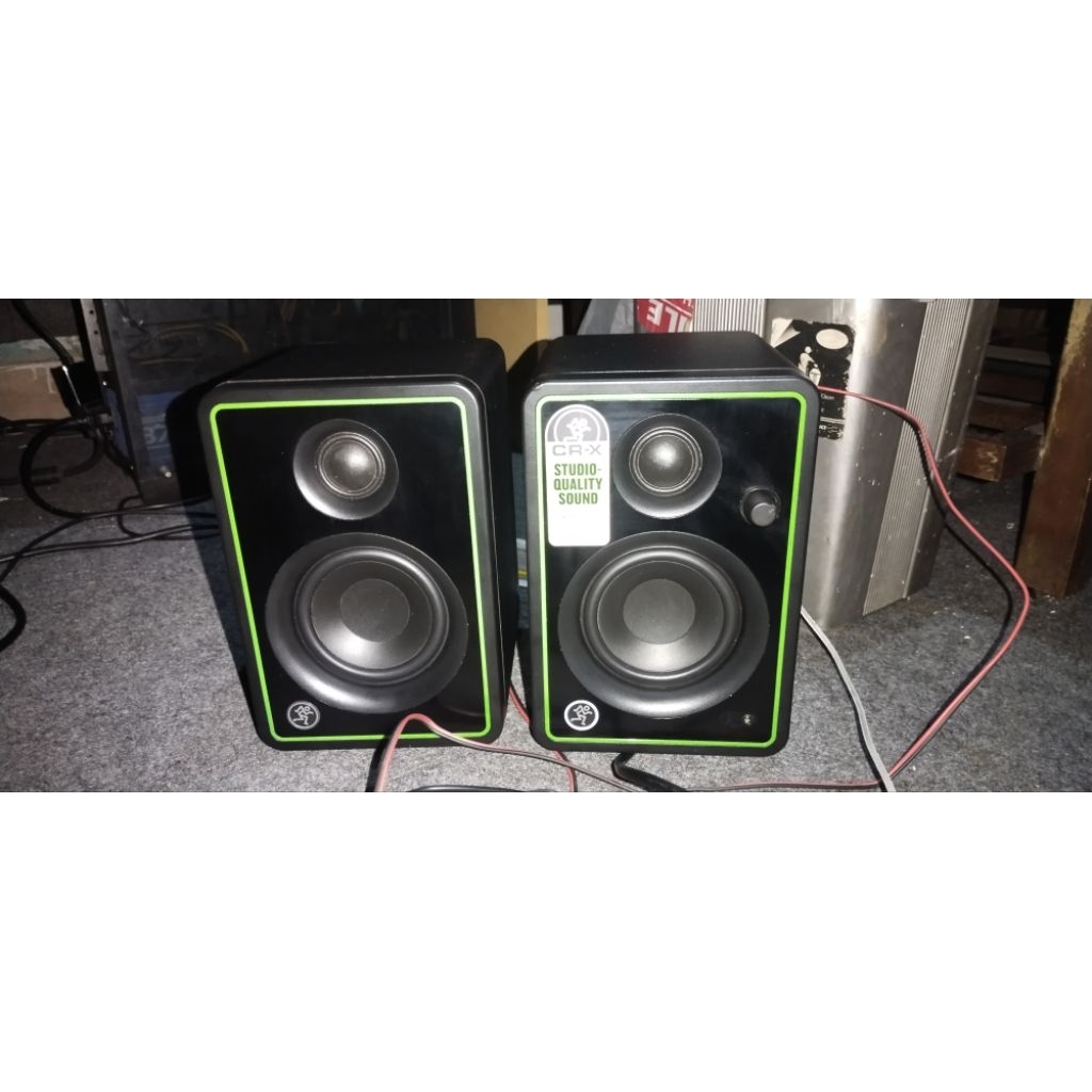 speaker monitor mackie cr3x bekas