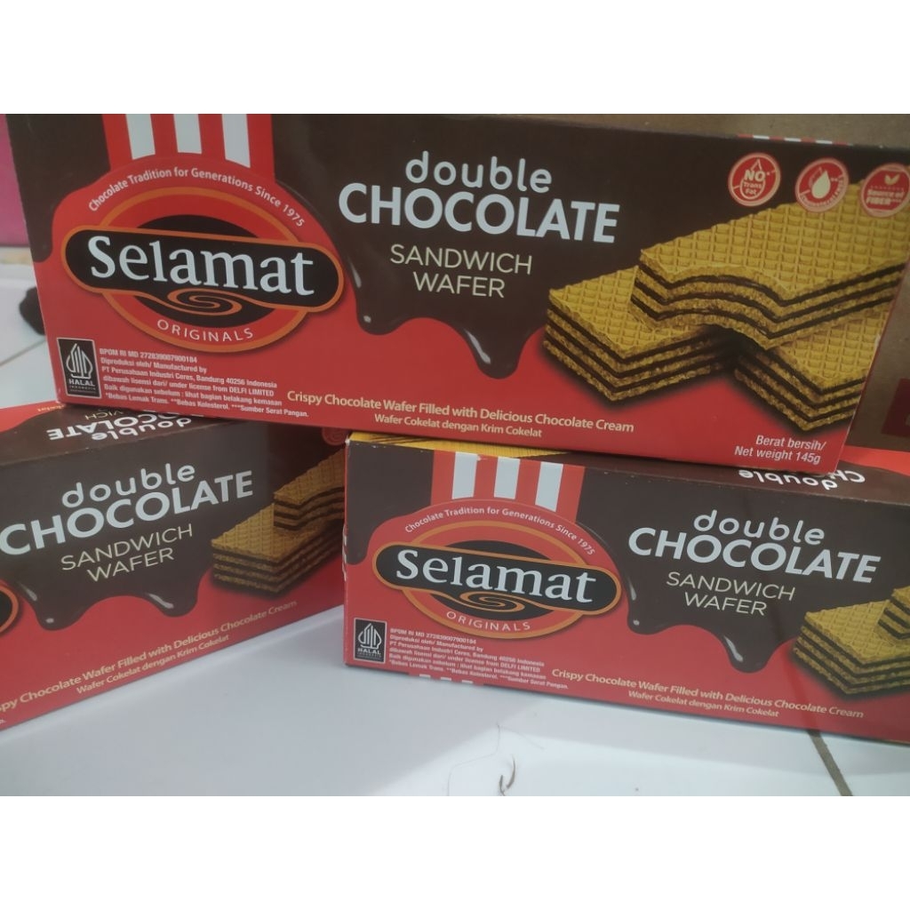 

chocolate selamat double sandwich 145 gram