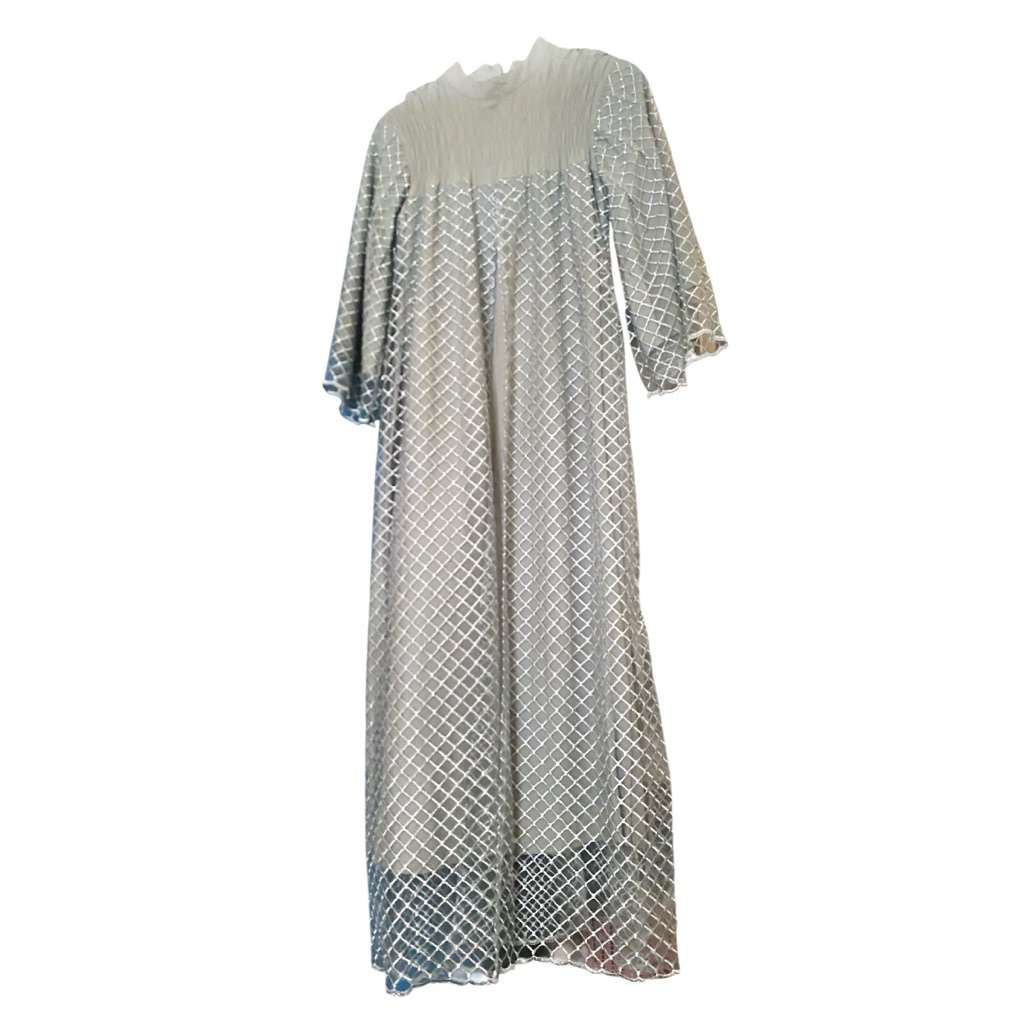 Dress kondangan elegan simple