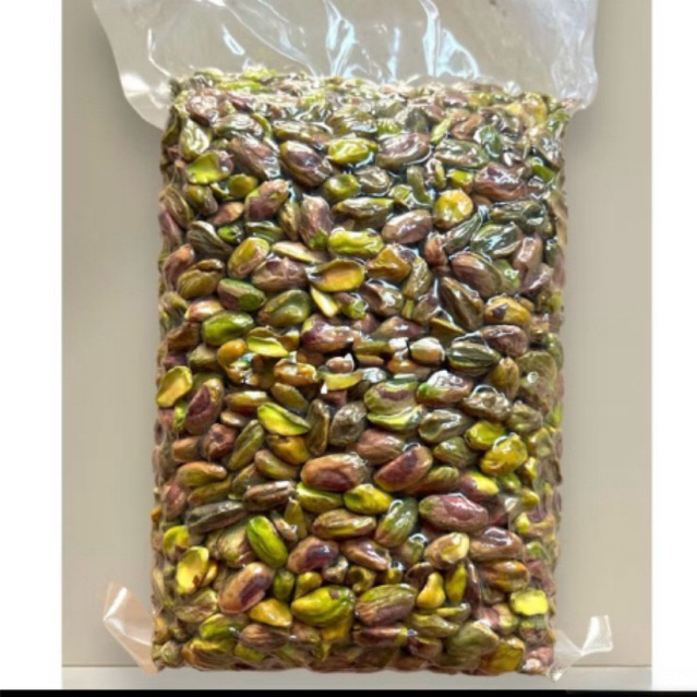 

Pistachio kupas 500 gram , Pistachio mentah . Raw pistachio Usa