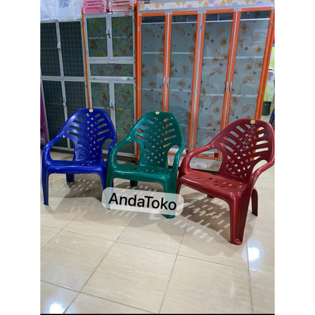 Kursi Santai, Kursi Plastik, Kursi Lesehan Merk GM